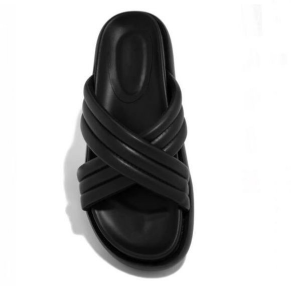 !! NEW !! Padded Criss Cross Platform Slide Sandals in Black - Picture 3 of 5